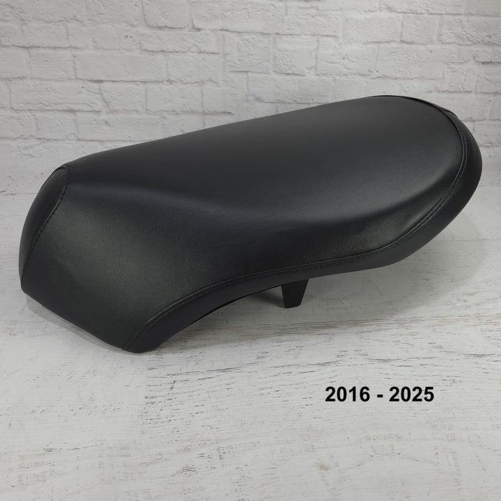 READY TO SHIP! Honda Metropolitan CH50 Classic Black Seat Cover - No staples!