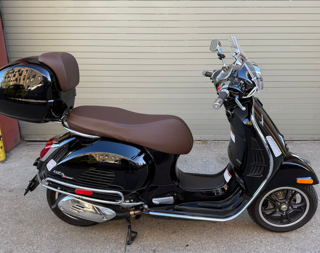 2023–2025 Vespa GTS 300 Seat Cover Matte Truffle Brown, Waterproof