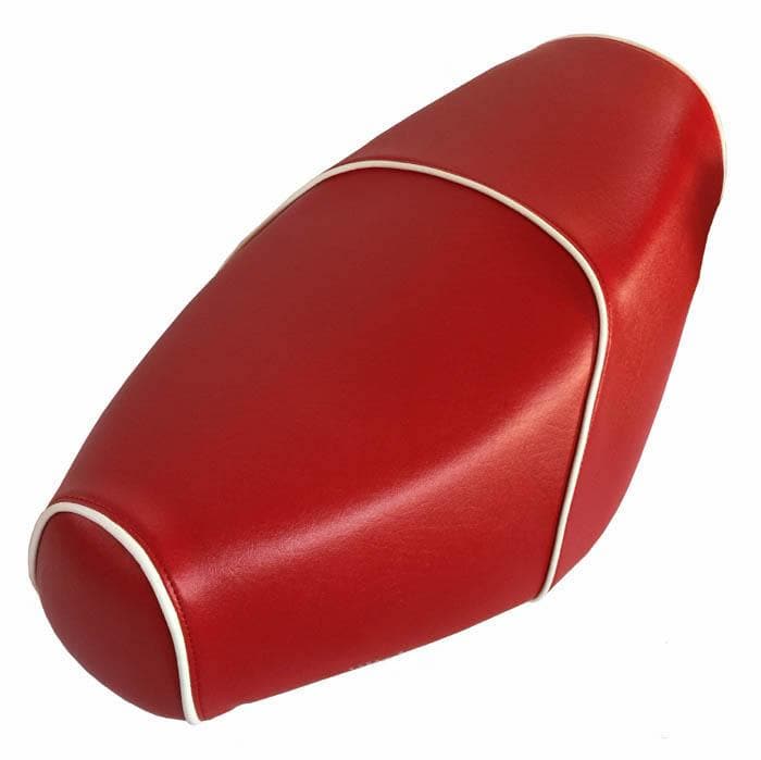 Genuine Buddy Lipstick Red Seat Cover